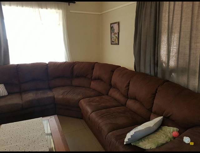 3 BEDROOM HOUSE FOR SALE IN SUNNYRIDGE